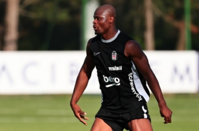 Beşiktaş, Midtjylland hazırlıklarına başladı! Agbadou'nun yeni sitili şaşırttı