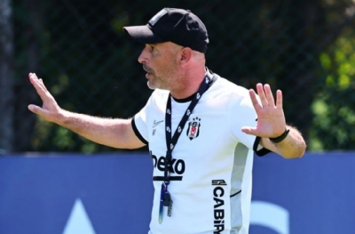 Beşiktaş'ın santrforu belli oldu