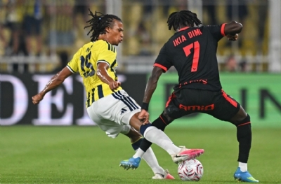 Nathan Ake'nin ilk 45 dakikası Fenerbahçe aradığı sol stoperi buldu mu?