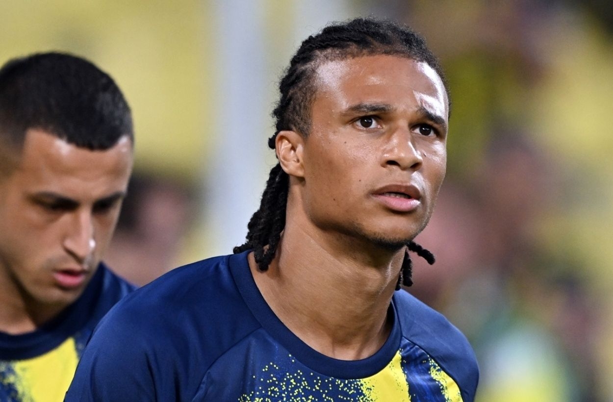 Nathan Ake sakatlandı mı? İyi oynarken 45'te neden çıktı