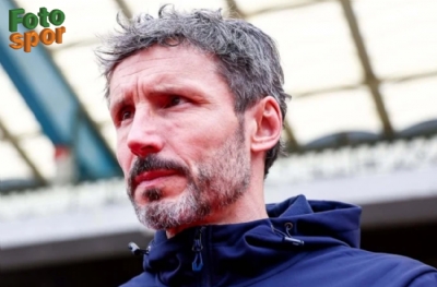 Mark van Bommel Belçika'nın başına