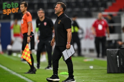 Galatasaray'a 4 acil transfer! Monza maçında bas bas bağırdı