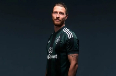 Celtic, Kasper Hogh'u transfer etti