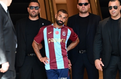Salah Trabzonspor için İstanbul'da! Sağlık kontrolünden geçti