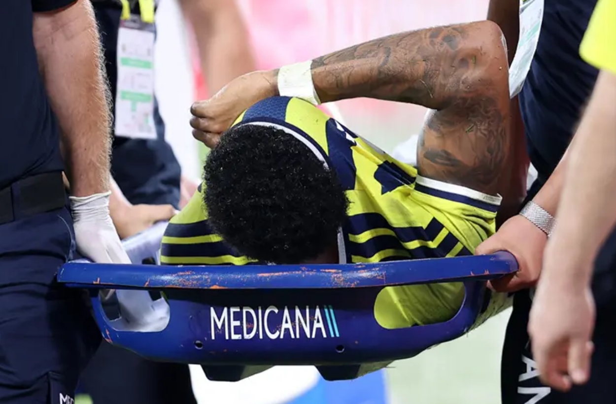 Fenerbahçe'nin Jayden Oosterwolde'de korktuğu başına geldi