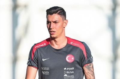 Berke Özer'i tehdit edecek