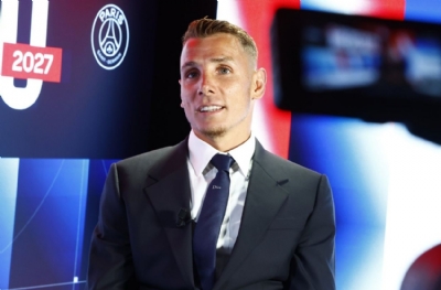 Lucas Digne resmen PSG'de