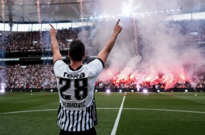 Arrrrr yuuuu reddiiiii Vlahovic verdi coşkuyu
