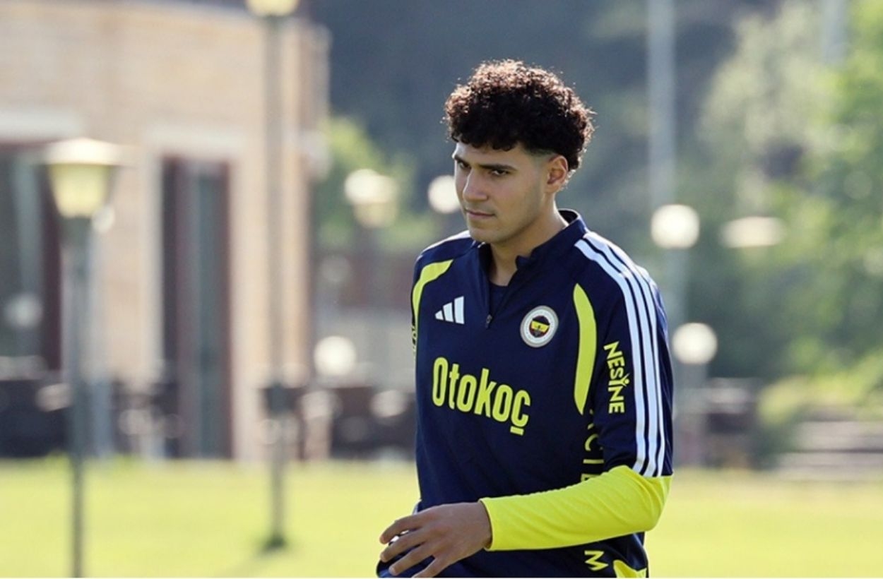 Fenerbahçe'de bir ayrılık daha! Omar Fayed, Frosinone'ye transfer oldu