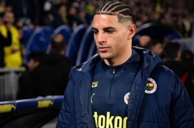 Diego Carlos kafaları karıştırdı