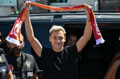Galatasaray transferi açıkladı: Batrakov İstanbul'a geldi