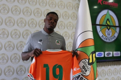 Alanyaspor golcüsünü buldu