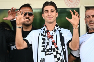 Beşiktaş'ın yeni transferi Fabio Miretti İstanbul'a geldi