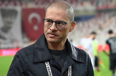 Alex De Souza'dan tarihi itiraf 'Futbolcular bahis yüzünden tefecilerin eline düşüyor'