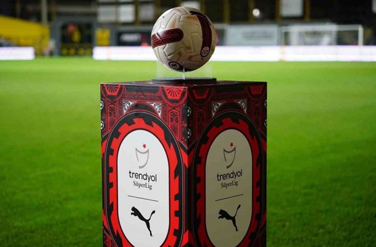 Resmi açıklama geldi: Süper Lig ekibinde teknik direktör ayrılığı