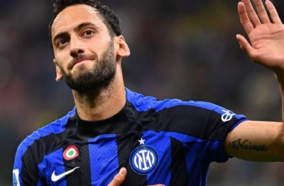 Hakan Çalhanoğlu'nun imzası hazır