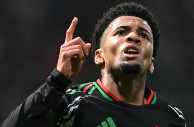 Fenerbahçe'ye gelmeyen Ethan Nwaneri imzayı atıyor