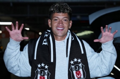 Beşiktaş, Elan Ricardo'yu ETO Futball'a kiraladı