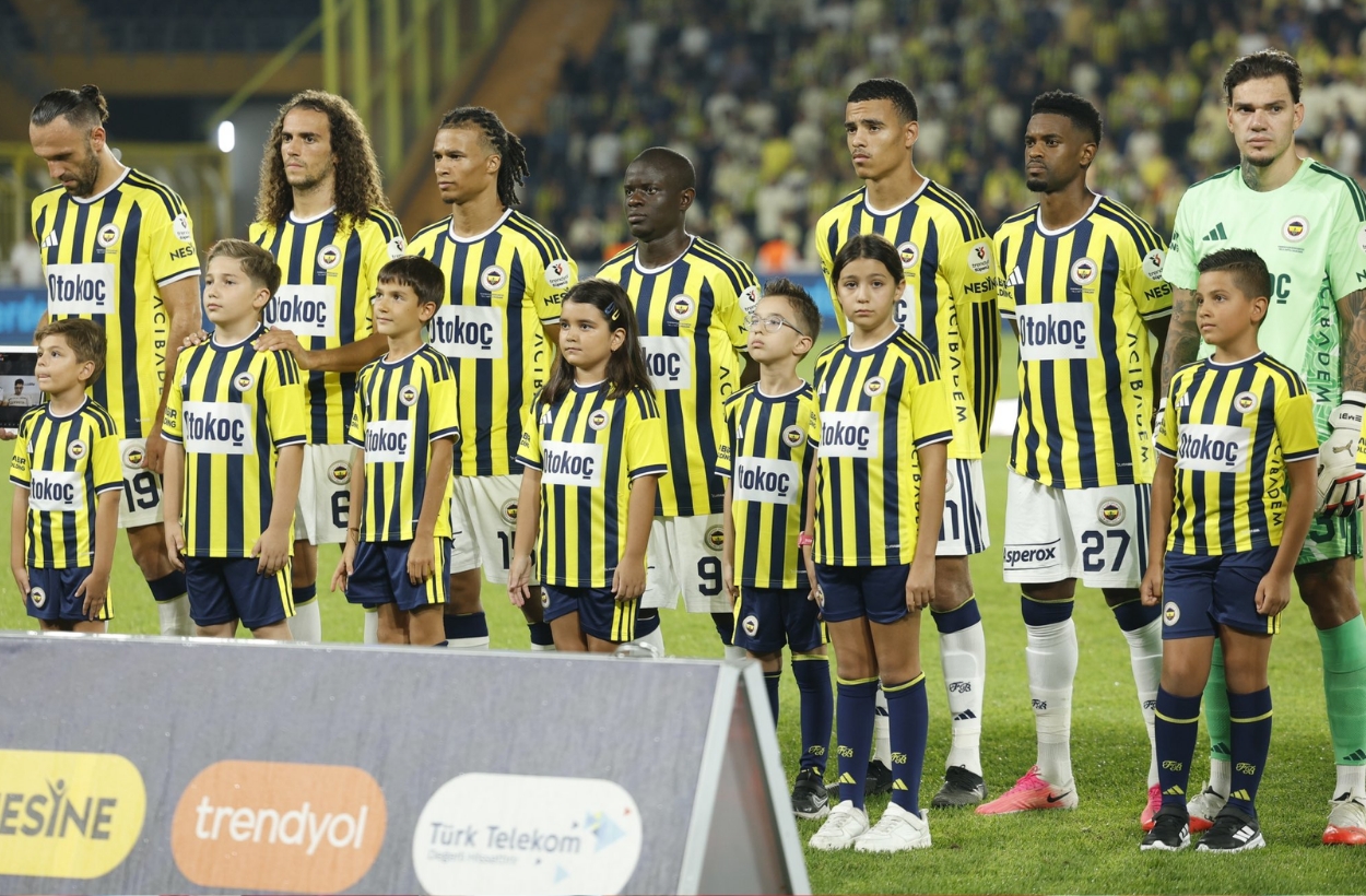 Fenerbahçe transferde ezber bozdu: Bu kez az ama öz