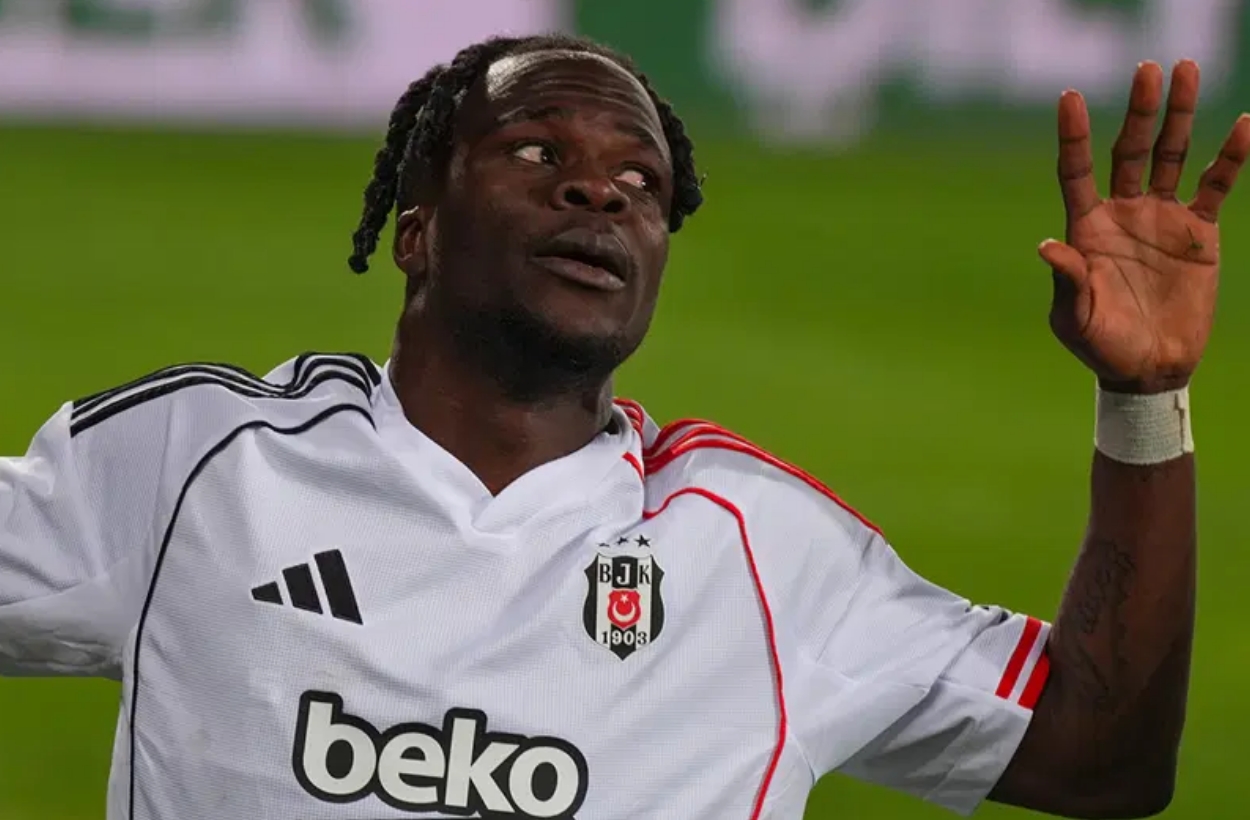 Olaitan'ın aldığı maaşa bak, yaptığı işe bak!