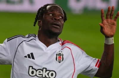 Olaitan'ın aldığı maaşa bak, yaptığı işe bak!