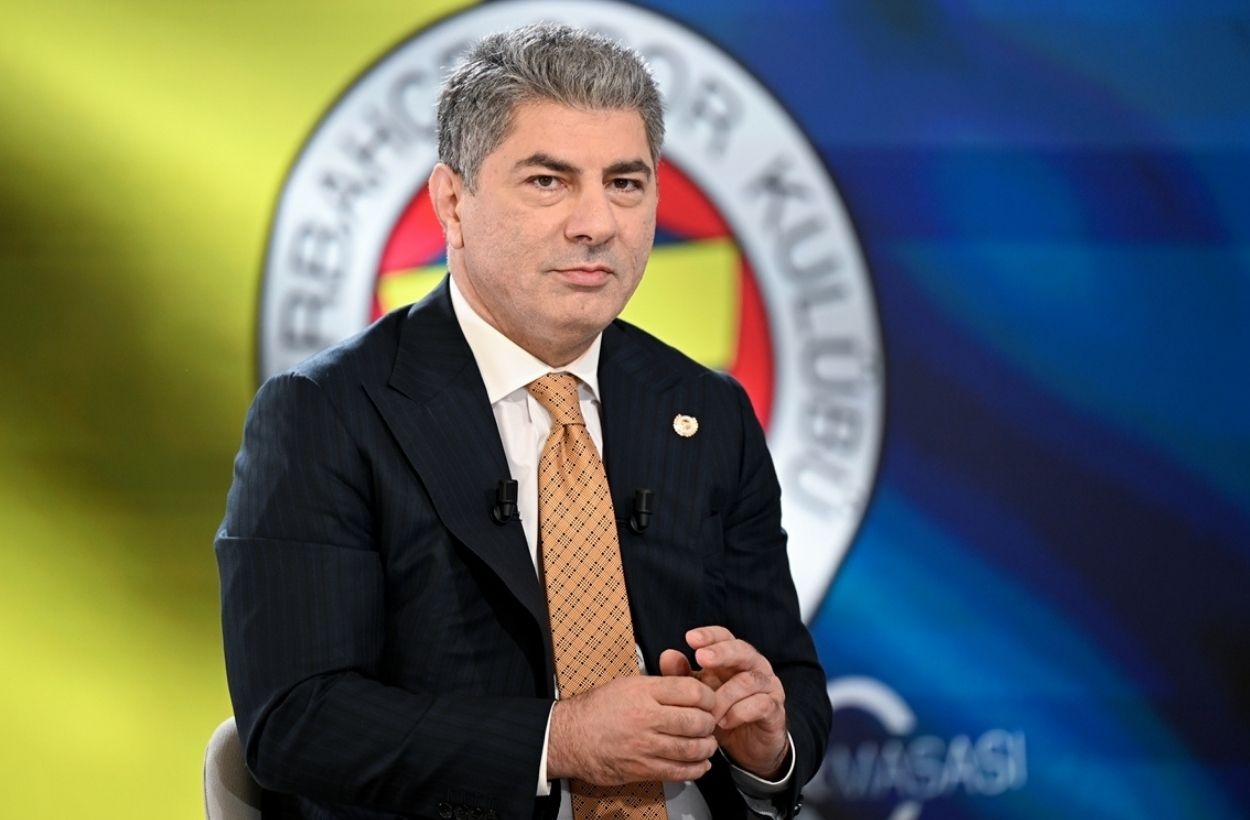Aziz Yıldırım, Hakan Safi'ye rest çekti