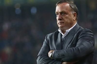 Dick Advocaat ile yola devam kararı