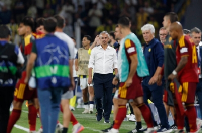 Taşı Kartal'a en suçsuz olan atsın