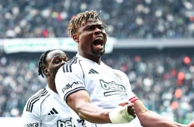 Agbadou'dan taraftara övgü