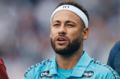 Neymar bunu da yaptı! Kulübünün borcunu ödedi