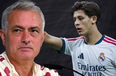 Mourinho'dan tutarsızlık: Hem oynatmıyor hem övüyor