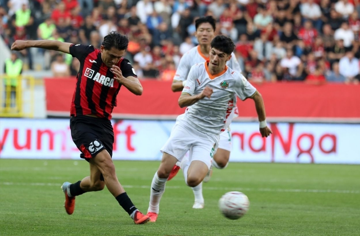 Çorum FK-Alanyaspor: 1-2 (MAÇ SONUCU)