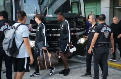 Beşiktaş kafilesi Diyarbakır'da