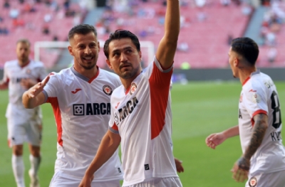 Cengiz Ünder geçerken uğradı! Sezon sonunda ne olacak?