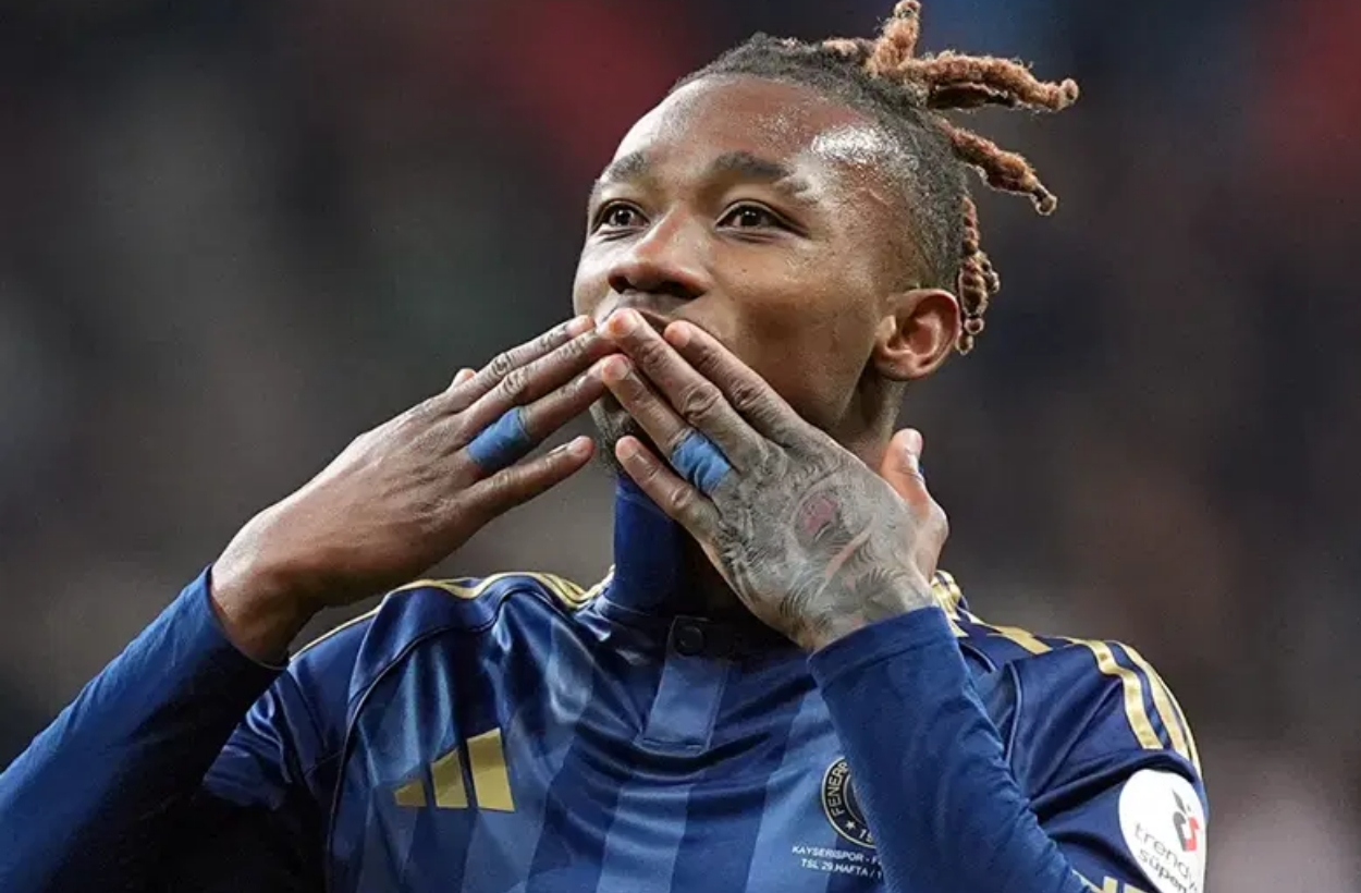 Fenerbahçe'de ayrılık zamanı! Nene'de iki farklı rota