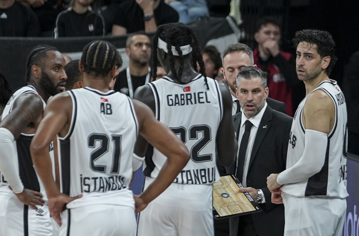 Beşiktaş-Barcelona: 82-95 (MAÇ SONUCU)