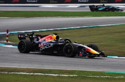 Formula 1'de pole pozisyonu Verstappen'in