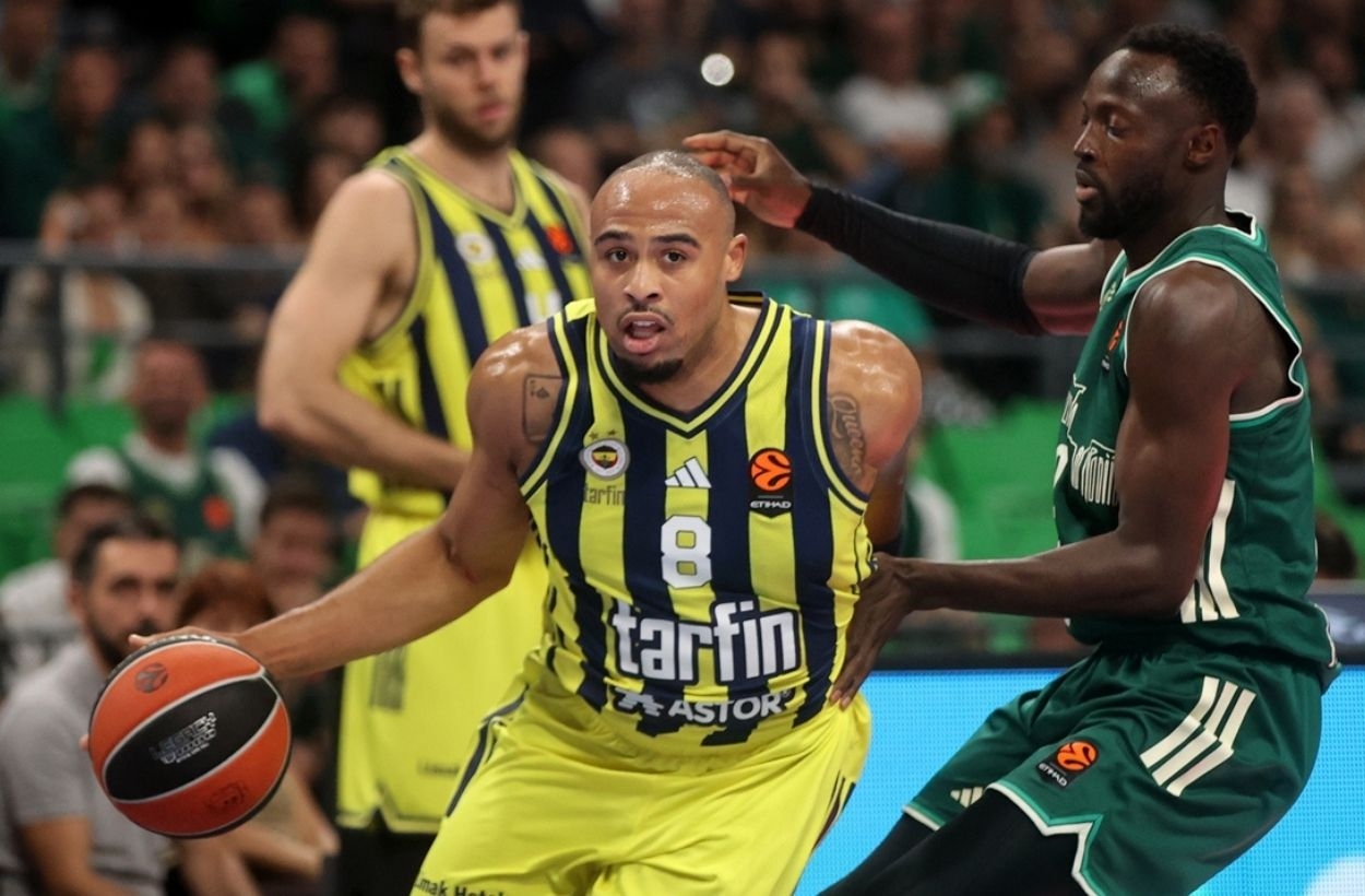 Fenerbahçe Tarfin, Panathinaikos'a 92-74 yenildi