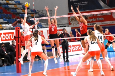   Kuzeyboru-Türk Hava Yolları: 3-1 (MAÇ SONUCU)
