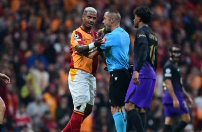 Lamine Yamal, Mario Lemina'ya kendisini tanıttı