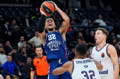 Anadolu Efes - Bayern Münih: 93-101 (MAÇ SONUCU)