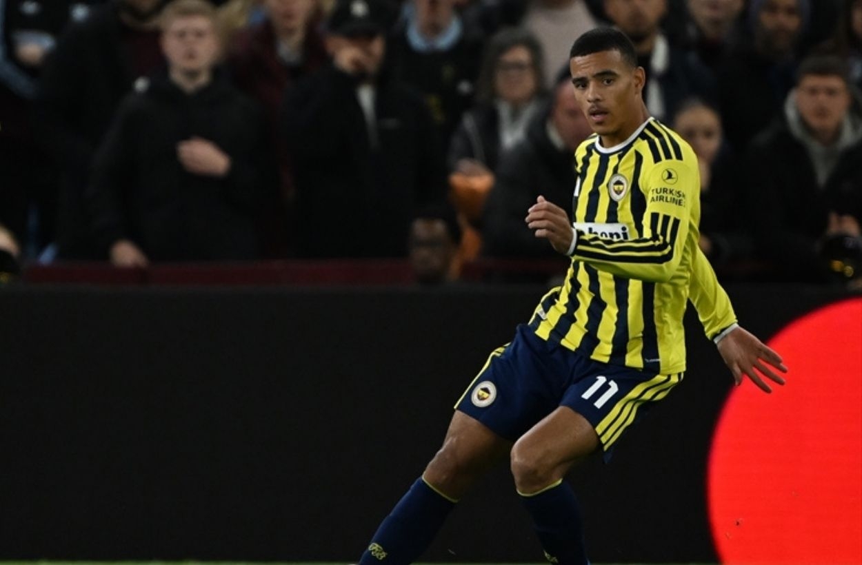 Greenwood'u bekliyorduk, Gargamel sahne aldı