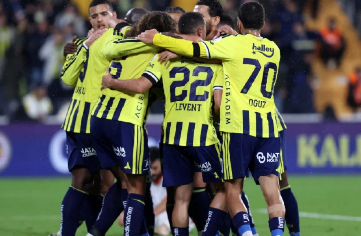 Fenerbahçe-Slavia Prag maçı ne zaman, saat kaçta ve hangi kanalda canlı yayınlanacak?