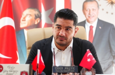 Taha Akgül'den Rıza Kayaalp'e destek