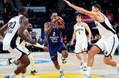 Anadolu Efes - Beşiktaş: 89-80 (MAÇ SONUCU)