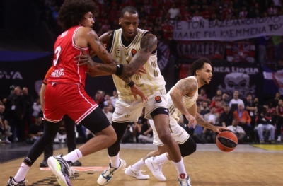 Olympiakos - Fenerbahçe Tarfin: 61-64 (MAÇ SONUCU)